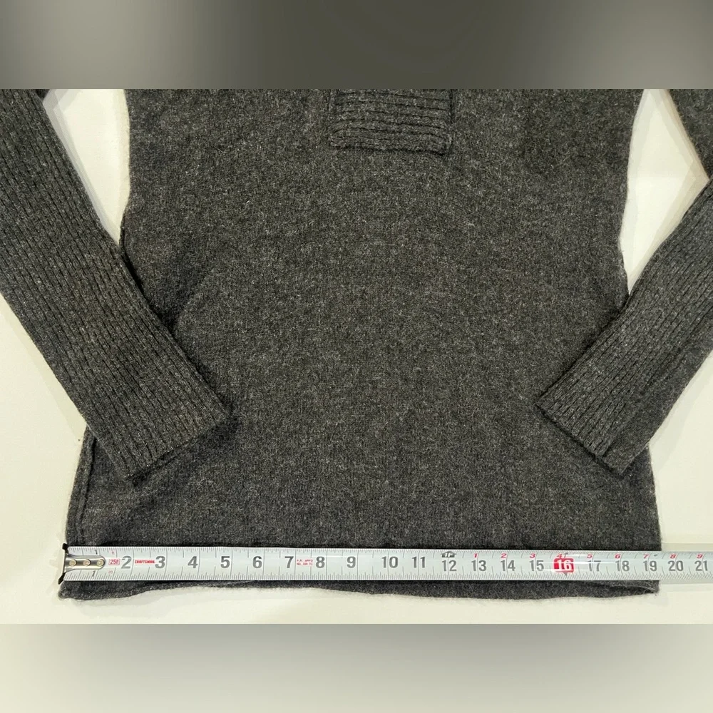 Aqua 100% Cashmere Grey Ribbed Hooded Sweater Medium - Picture 6 of 14